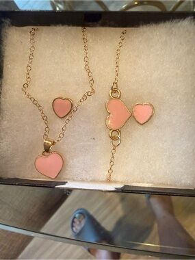 Delicate Pink Heart Pendant Necklace Set - Gold Tone